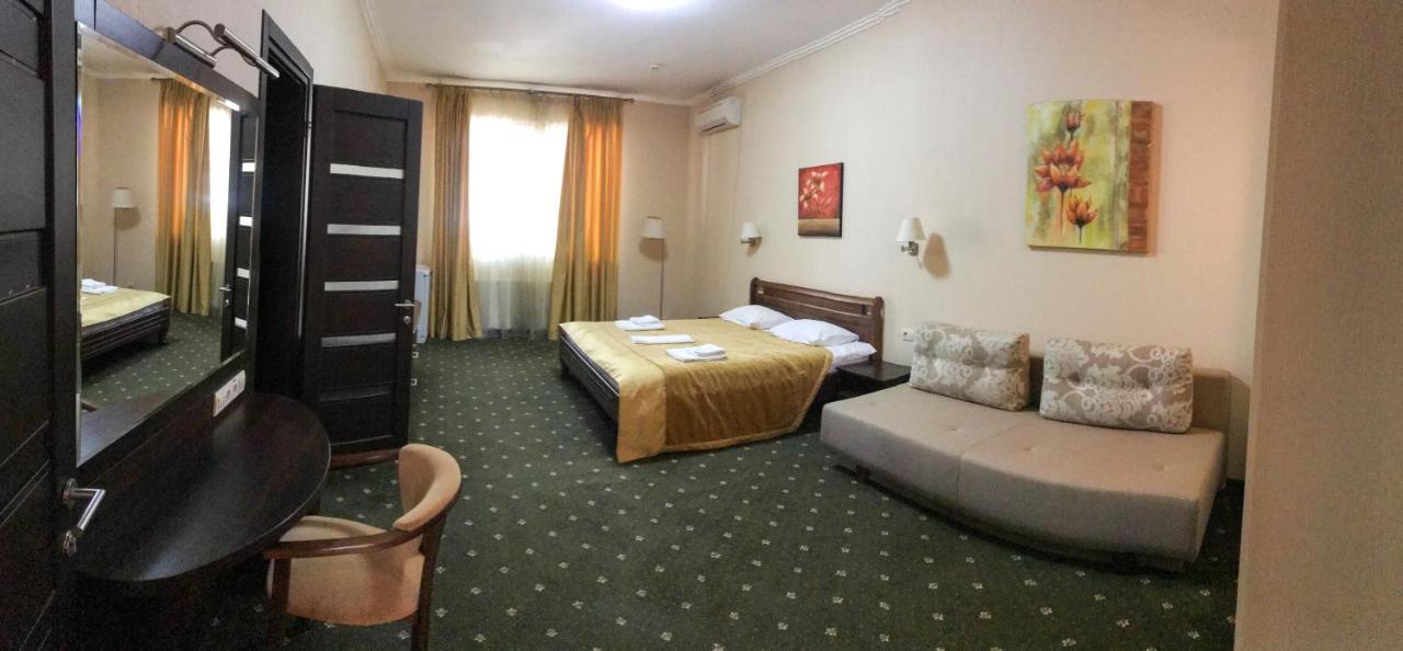 Kolyada Hotel Odessa Ngoại thất bức ảnh