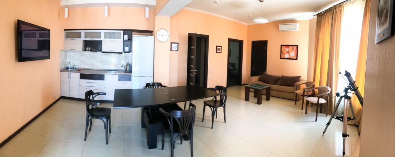 Kolyada Hotel Odessa Ngoại thất bức ảnh