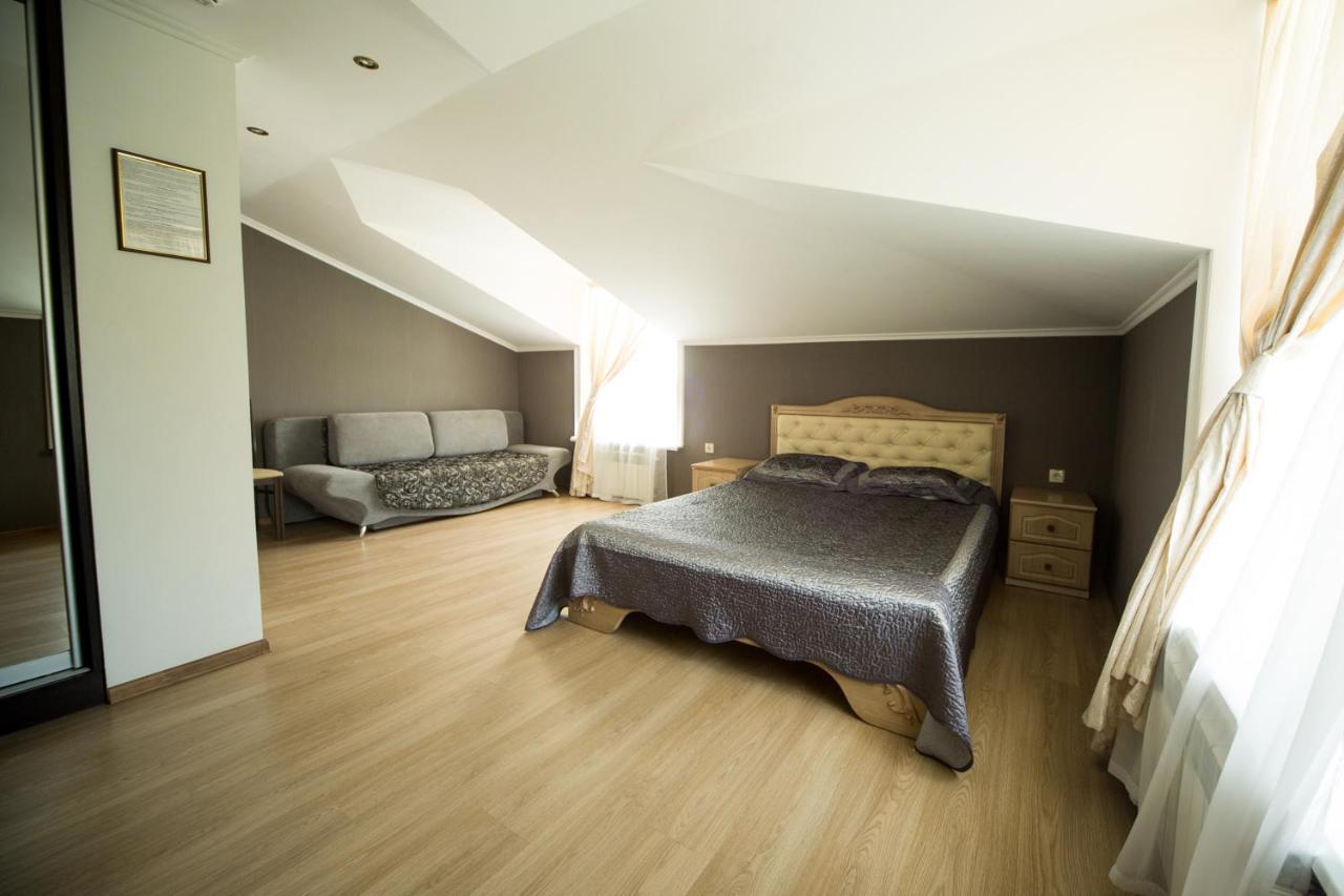 Kolyada Hotel Odessa Ngoại thất bức ảnh