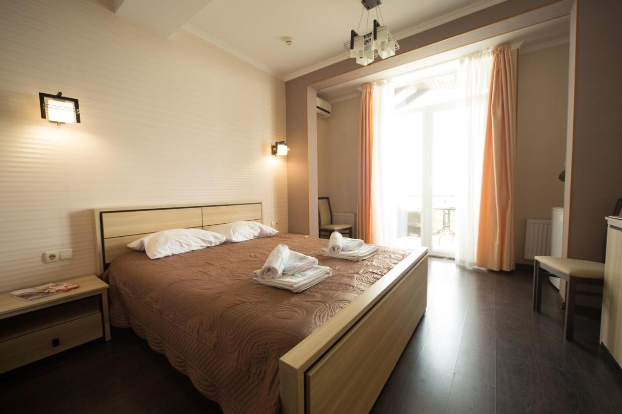 Kolyada Hotel Odessa Phòng bức ảnh