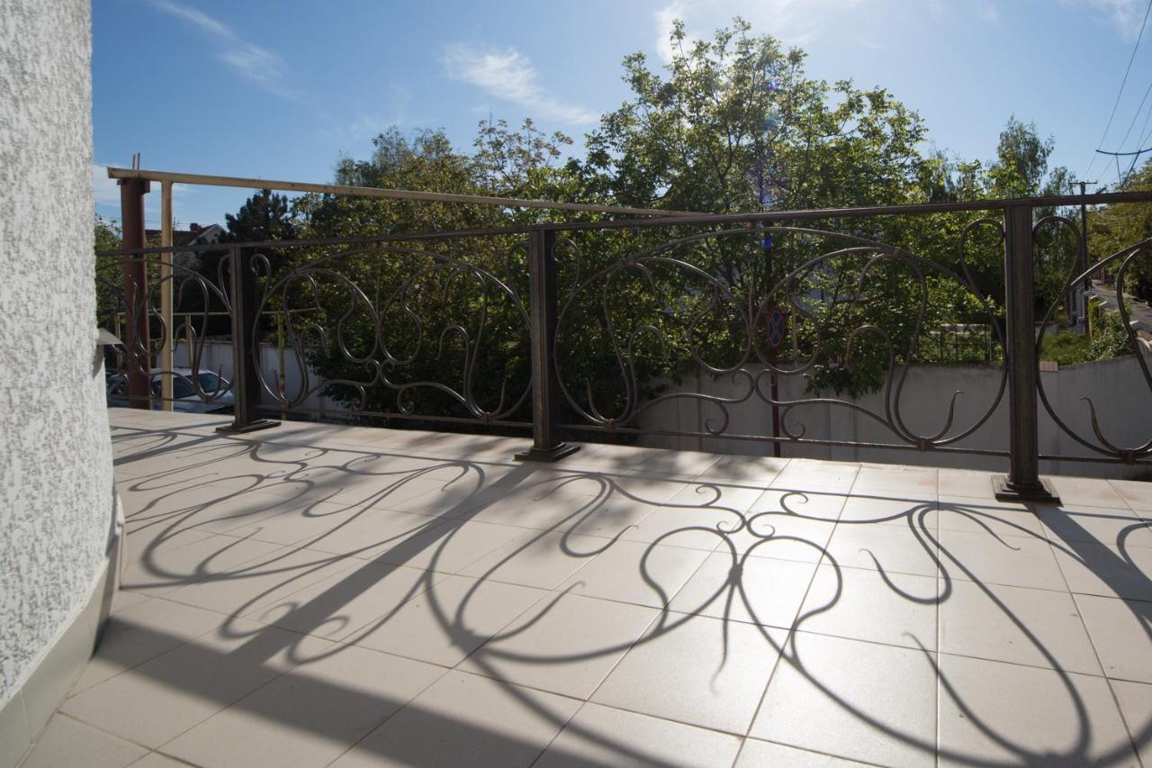 Kolyada Hotel Odessa Ngoại thất bức ảnh