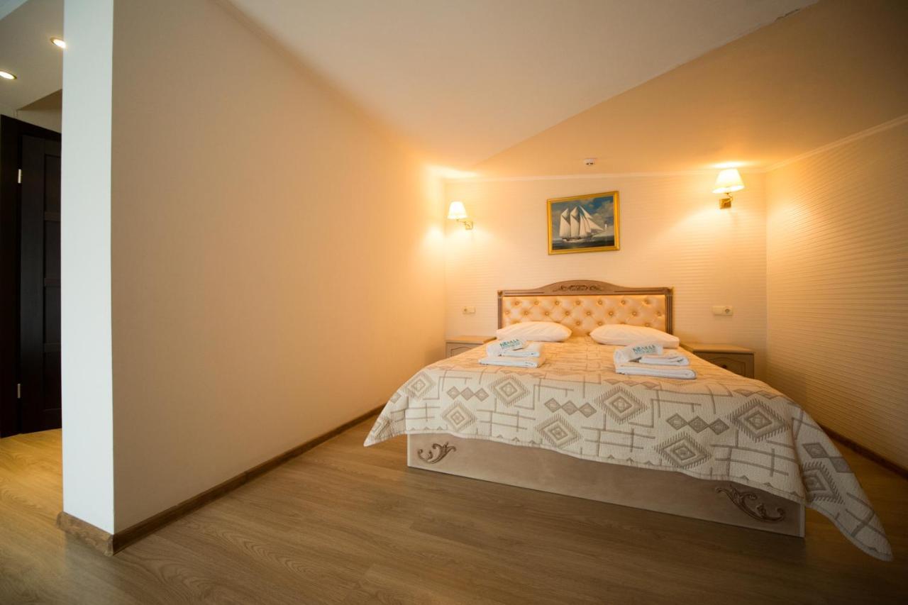 Kolyada Hotel Odessa Ngoại thất bức ảnh