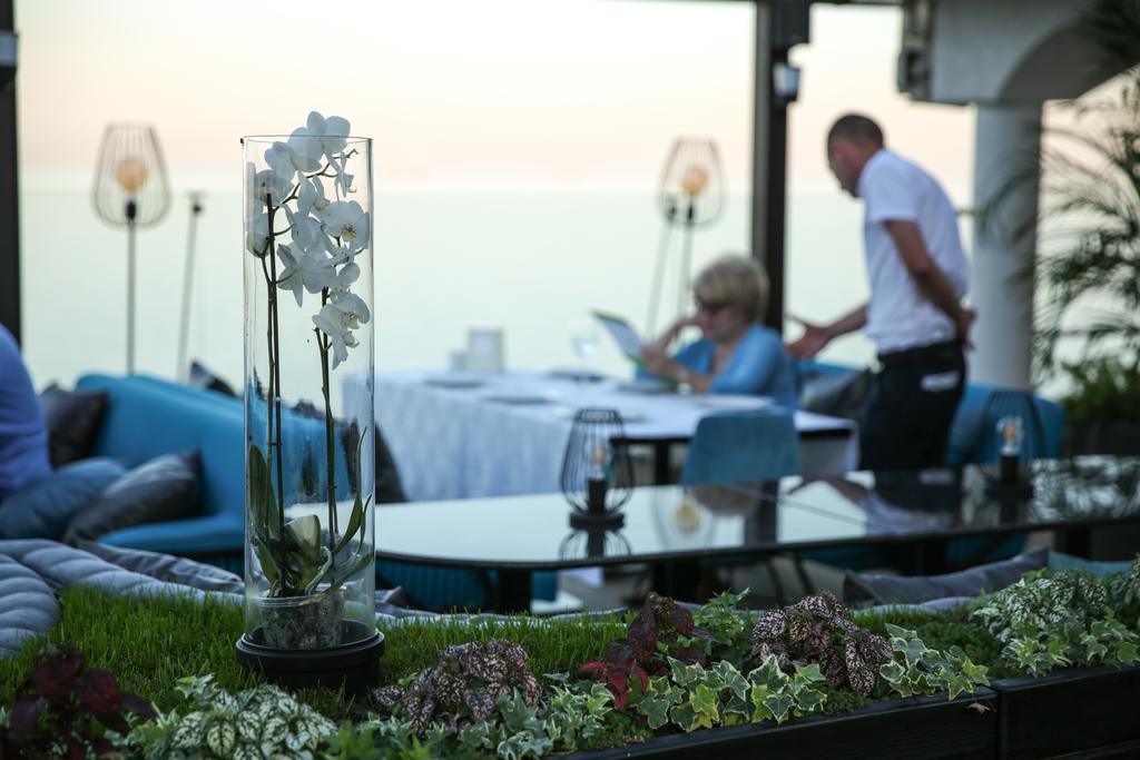 Kolyada Hotel Odessa Ngoại thất bức ảnh