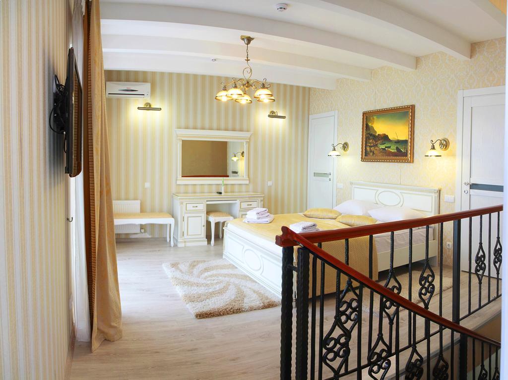 Kolyada Hotel Odessa Ngoại thất bức ảnh