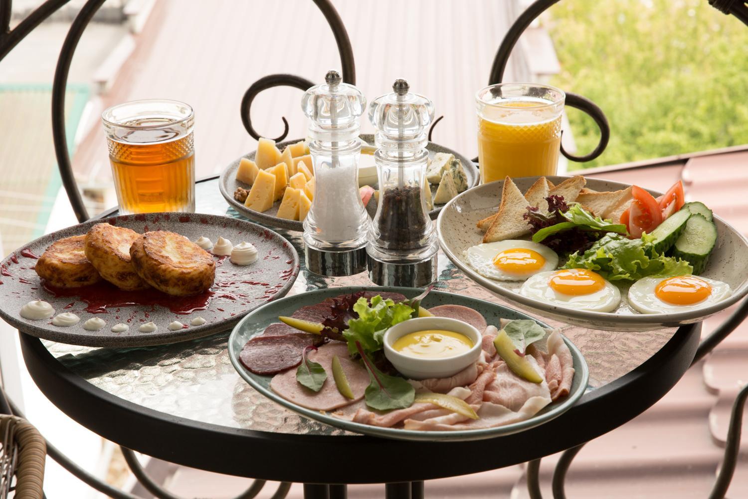 Kolyada Hotel Odessa Ngoại thất bức ảnh